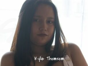 Kylie_Thomsom