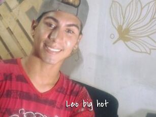 Leo_big_hot