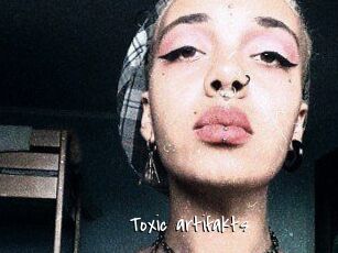 Toxic_artifakts