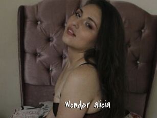 Wonder_alicia